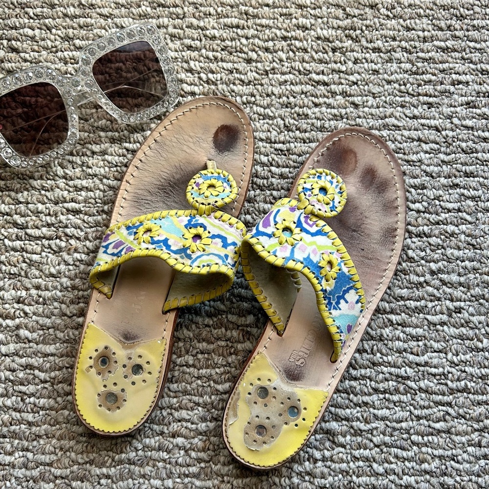 Vera Bradley Jack Rogers - Picture 1 of 3